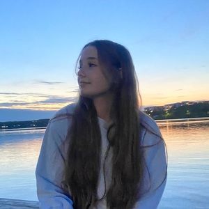 Meet your Posher, Maia